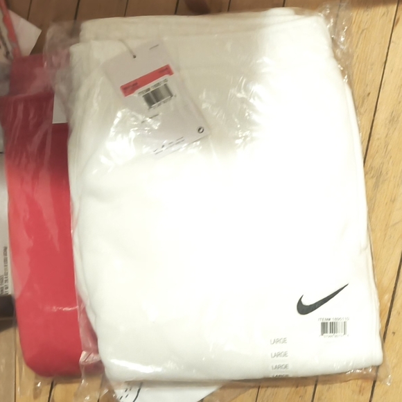 Nike Pants - New!!! Nike Women's Girls Fleece Jogger White Cotton Soft Color Size Medium NWT!